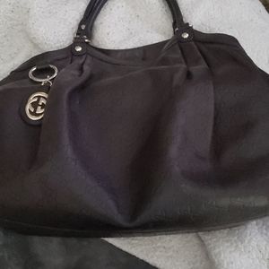 Aunthentic Gucci Sukey bag